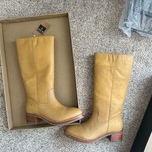 Brand new Frye banana Boots